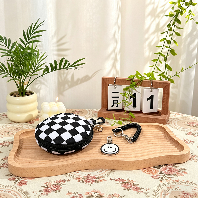 Multi functional loose change makeup headphone bag printed mini bag pendant